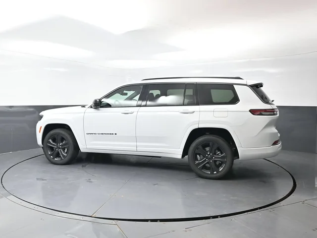 Nuevos JEEP GRAND CHEROKEE L à Estados chez autogozo