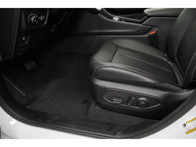 Nuevos JEEP GRAND CHEROKEE L à Estados chez autogozo