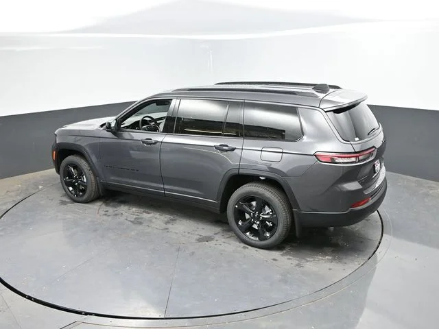 Nuevos JEEP GRAND CHEROKEE L à Estados chez autogozo