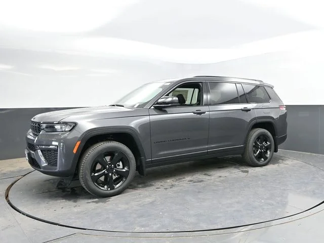 Nuevos JEEP GRAND CHEROKEE L à Estados chez autogozo