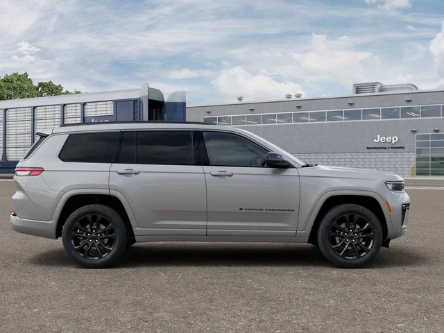 Nuevos JEEP GRAND CHEROKEE L à Estados chez autogozo