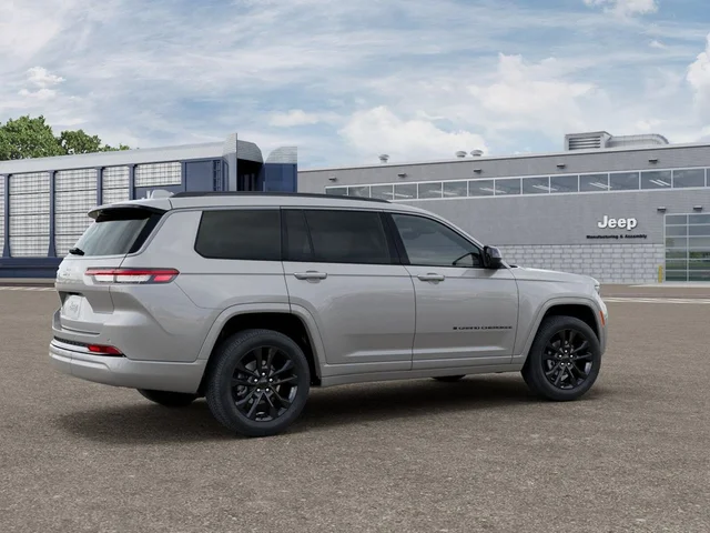 Nuevos JEEP GRAND CHEROKEE L à Estados chez autogozo
