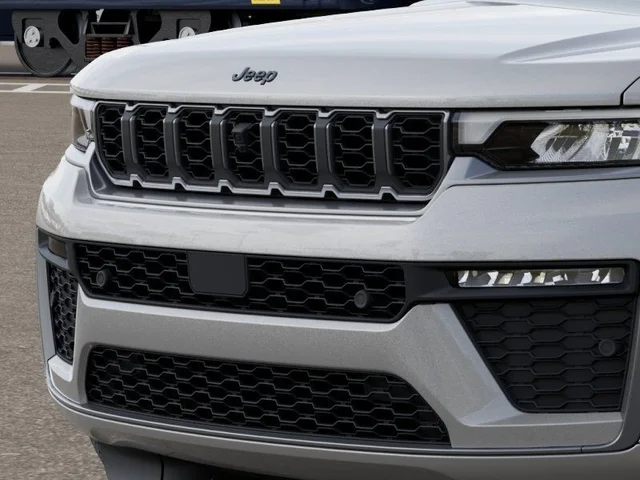 Nuevos JEEP GRAND CHEROKEE L à Estados chez autogozo