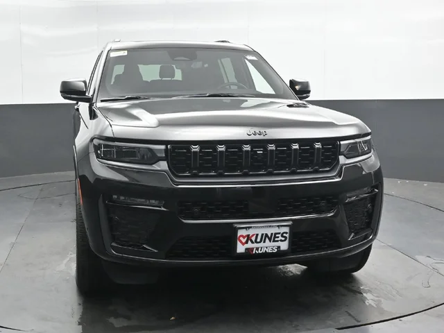 Nuevos JEEP GRAND CHEROKEE L à Estados chez autogozo