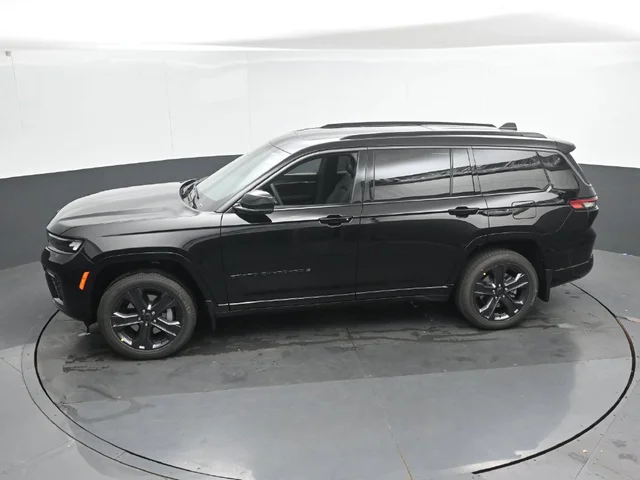 Nuevos JEEP GRAND CHEROKEE L à Estados chez autogozo