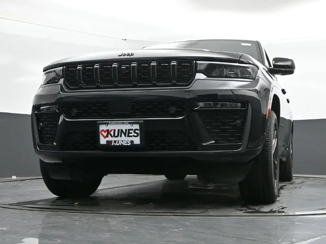 Nuevos JEEP GRAND CHEROKEE L à Estados chez autogozo