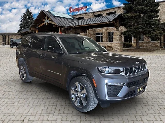 Nuevos JEEP GRAND CHEROKEE L à Estados chez autogozo