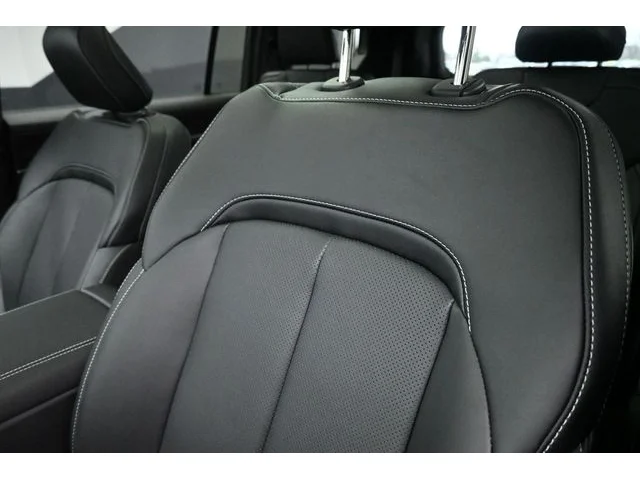 Nuevos JEEP GRAND CHEROKEE L à Estados chez autogozo
