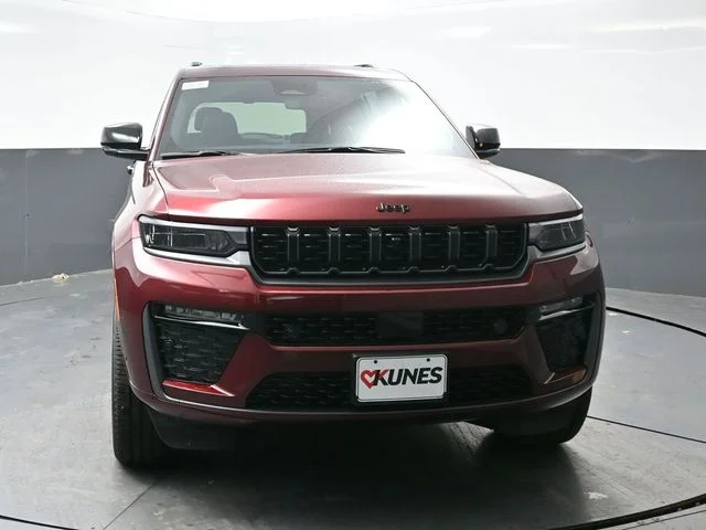 Nuevos JEEP GRAND CHEROKEE L à Estados chez autogozo