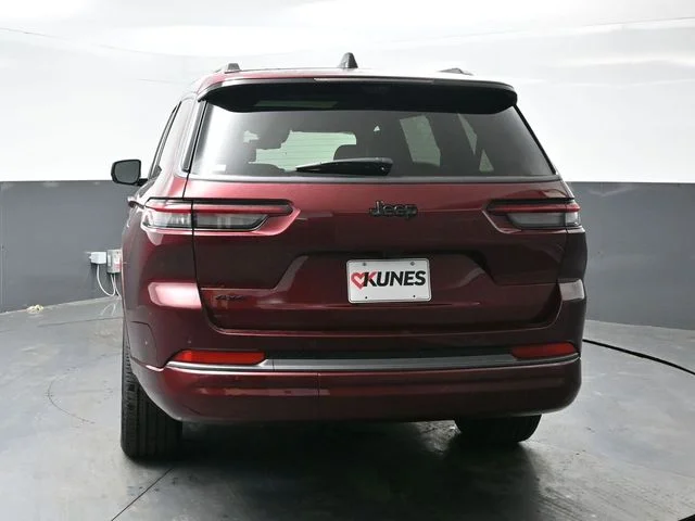 Nuevos JEEP GRAND CHEROKEE L à Estados chez autogozo