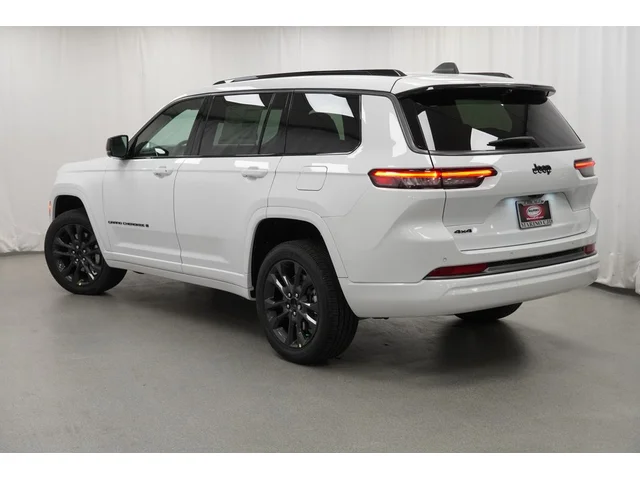 Nuevos JEEP GRAND CHEROKEE L à Estados chez autogozo