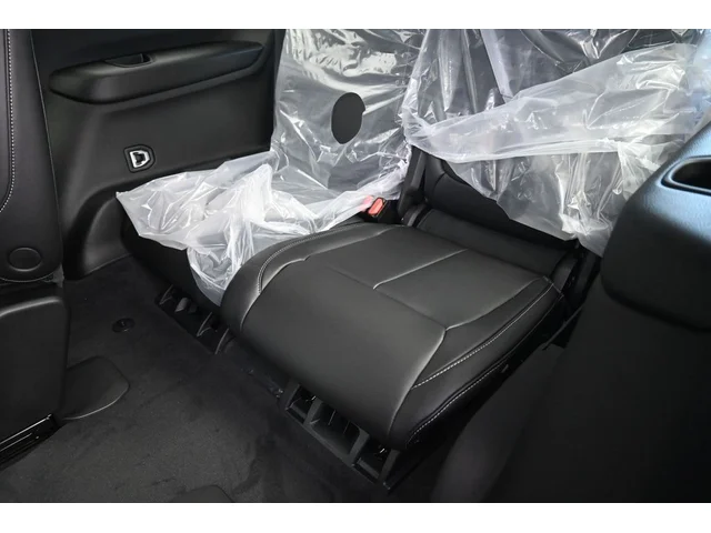 Nuevos JEEP GRAND CHEROKEE L à Estados chez autogozo