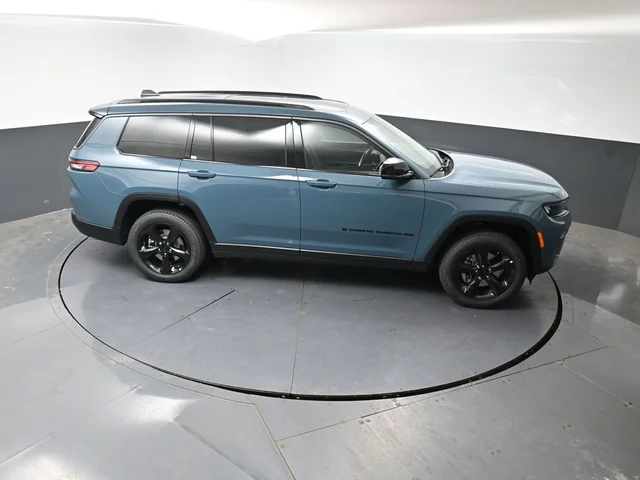 Nuevos JEEP GRAND CHEROKEE L à Estados chez autogozo