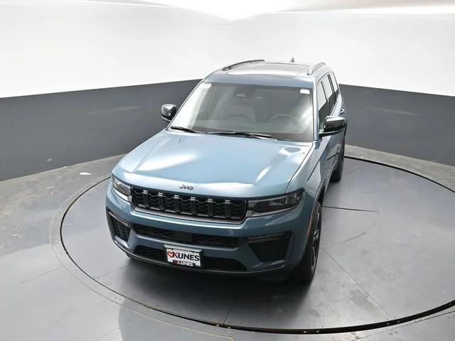 Nuevos JEEP GRAND CHEROKEE L à Estados chez autogozo