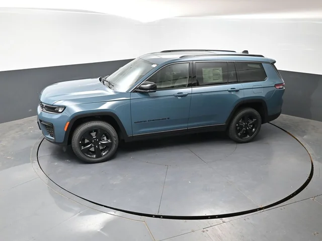 Nuevos JEEP GRAND CHEROKEE L à Estados chez autogozo