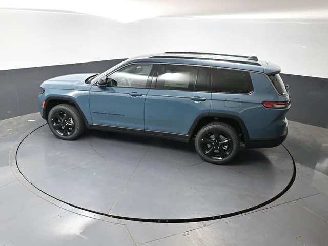 Nuevos JEEP GRAND CHEROKEE L à Estados chez autogozo