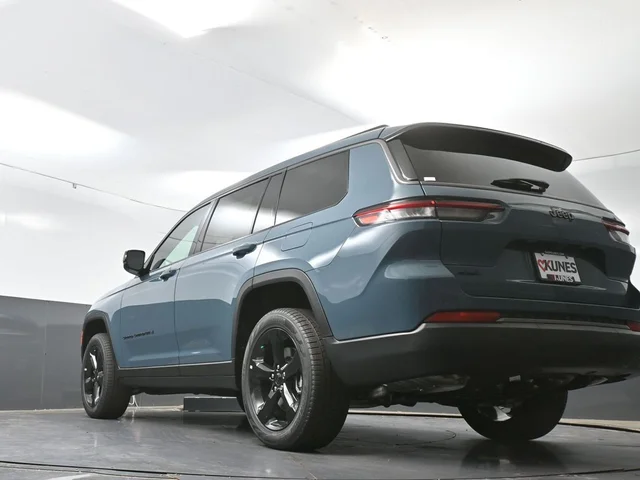 Nuevos JEEP GRAND CHEROKEE L à Estados chez autogozo
