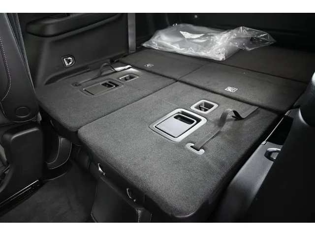 Nuevos JEEP GRAND CHEROKEE L à Estados chez autogozo