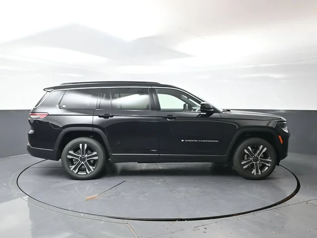 Nuevos JEEP GRAND CHEROKEE L à Estados chez autogozo