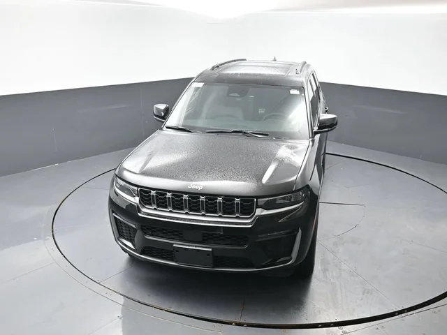 Nuevos JEEP GRAND CHEROKEE L à Estados chez autogozo