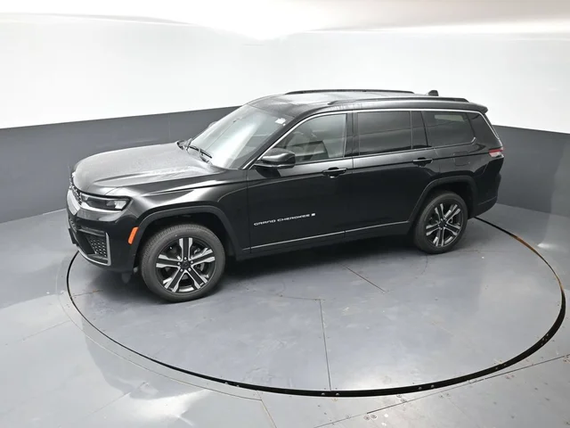 Nuevos JEEP GRAND CHEROKEE L à Estados chez autogozo