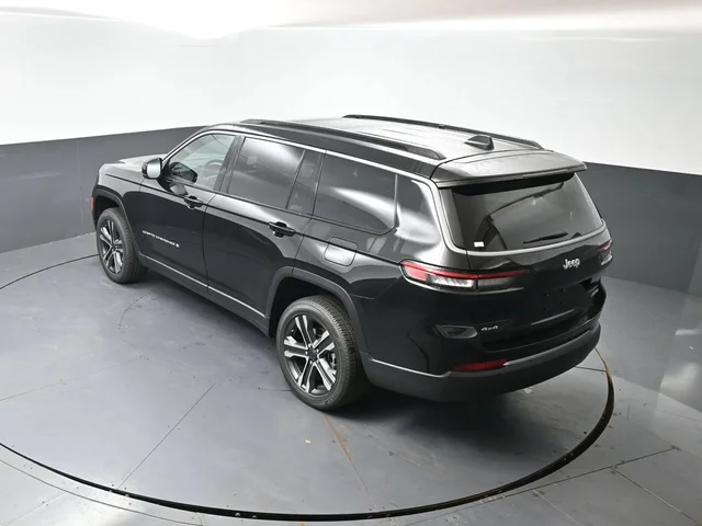 Nuevos JEEP GRAND CHEROKEE L à Estados chez autogozo