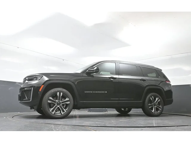 Nuevos JEEP GRAND CHEROKEE L à Estados chez autogozo