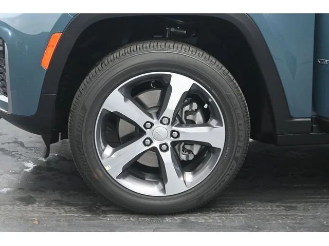 Nuevos JEEP GRAND CHEROKEE L à Estados chez autogozo