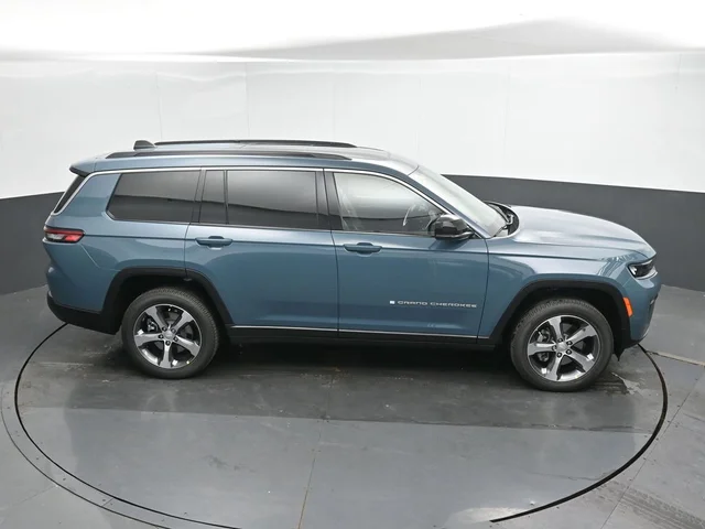 Nuevos JEEP GRAND CHEROKEE L à Estados chez autogozo