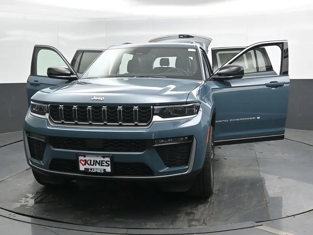 Nuevos JEEP GRAND CHEROKEE L à Estados chez autogozo
