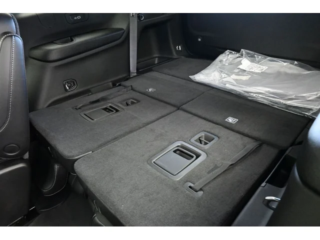 Nuevos JEEP GRAND CHEROKEE L à Estados chez autogozo