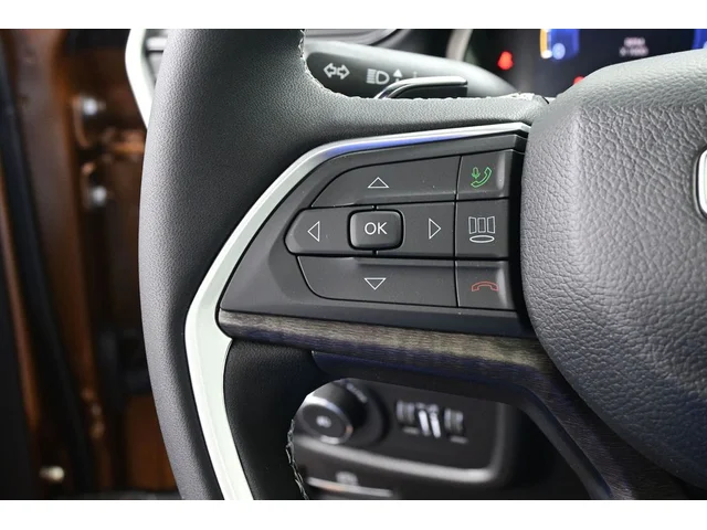 Nuevos JEEP GRAND CHEROKEE L à Estados chez autogozo