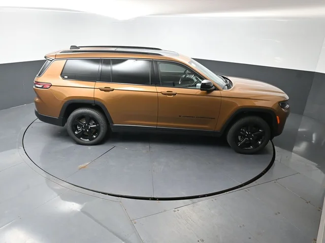 Nuevos JEEP GRAND CHEROKEE L à Estados chez autogozo