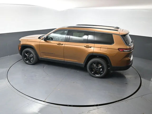 Nuevos JEEP GRAND CHEROKEE L à Estados chez autogozo