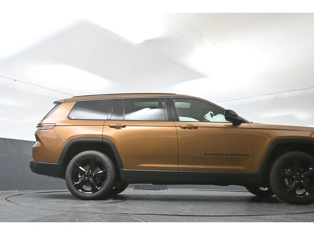 Nuevos JEEP GRAND CHEROKEE L à Estados chez autogozo