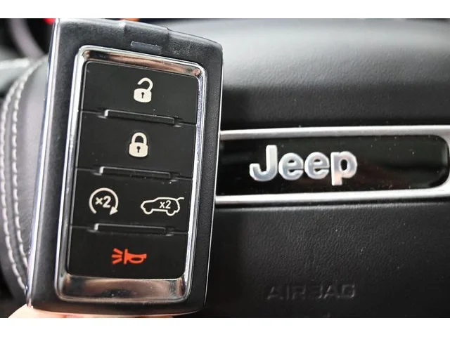 SEMINUEVOS JEEP Grand Cherokee L a Estados en autogozo