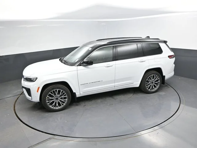 Nuevos JEEP GRAND CHEROKEE L à Estados chez autogozo