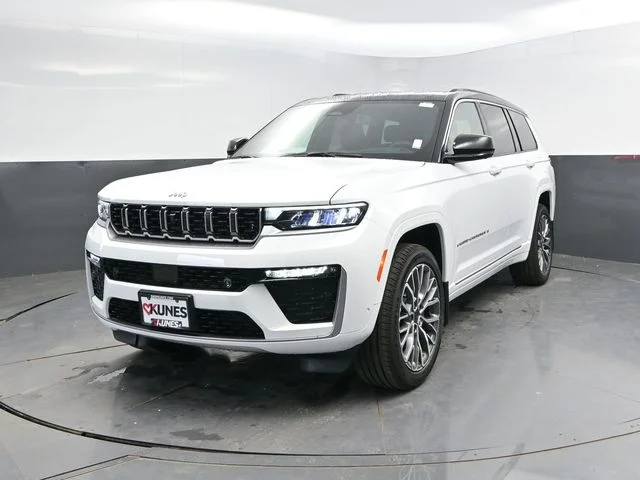 Nuevos JEEP GRAND CHEROKEE L à Estados chez autogozo