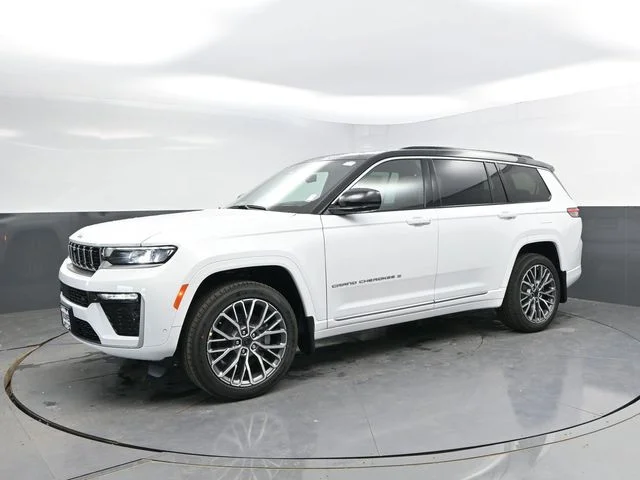 Nuevos JEEP GRAND CHEROKEE L à Estados chez autogozo