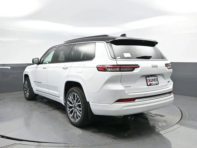 Nuevos JEEP GRAND CHEROKEE L à Estados chez autogozo