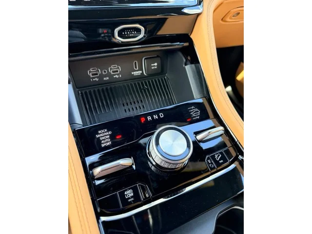 Nuevos JEEP GRAND CHEROKEE L à Estados chez autogozo