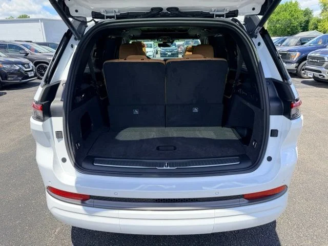 Nuevos JEEP GRAND CHEROKEE L à Estados chez autogozo