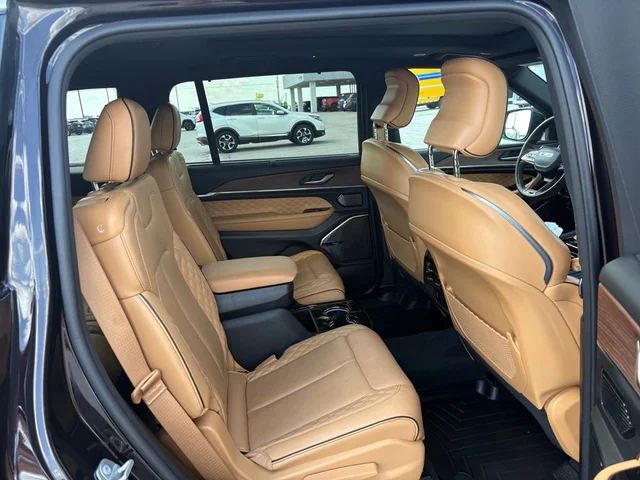 SEMINUEVOS JEEP Grand Cherokee L a Estados en autogozo