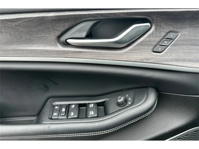 SEMINUEVOS JEEP Grand Cherokee at ELK GROVE in Elk Grove Buick GMC