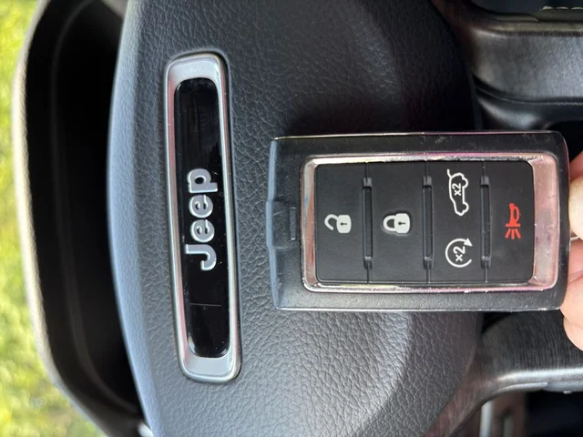 SEMINUEVOS JEEP Grand Cherokee a Estados en autogozo