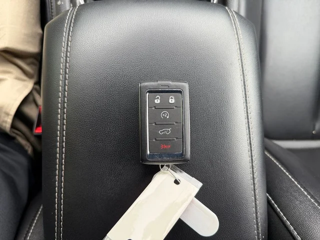 SEMINUEVOS JEEP Grand Cherokee a Estados en autogozo