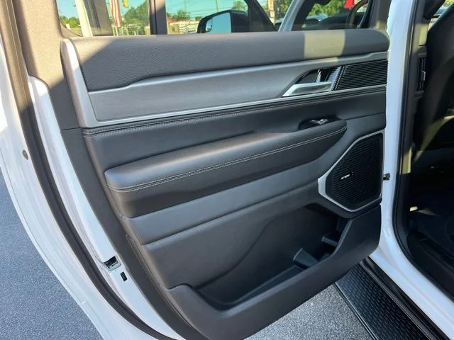 Nuevos JEEP GRAND WAGONEER L à Estados chez autogozo