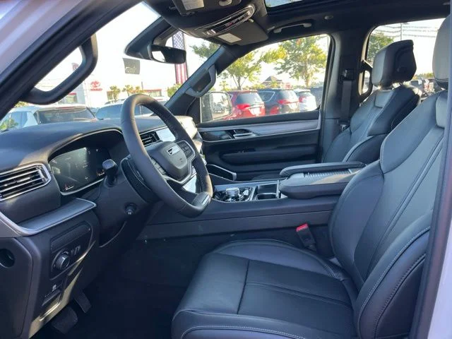 Nuevos JEEP GRAND WAGONEER L à Estados chez autogozo