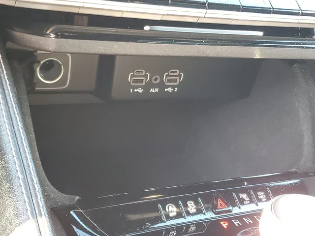 SEMINUEVOS JEEP Wagoneer L a Estados en autogozo