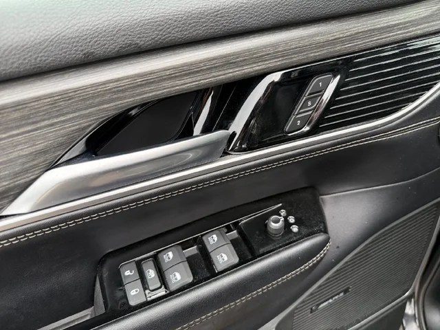 SEMINUEVOS JEEP Wagoneer L a Estados en autogozo